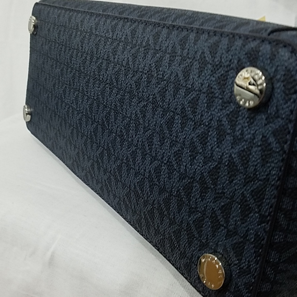 NWT Michael Kors Ciara lg tote - Picture 7 of 8